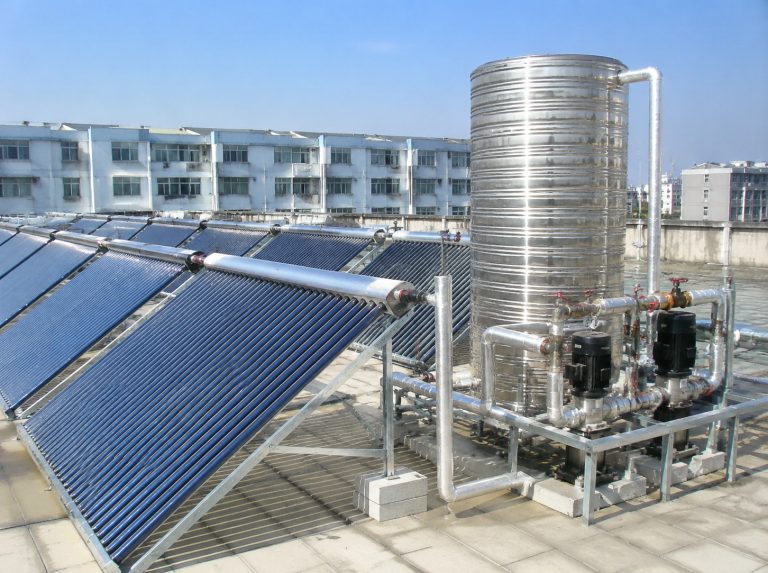 襄城县商用大容量真空管太阳能热水系统